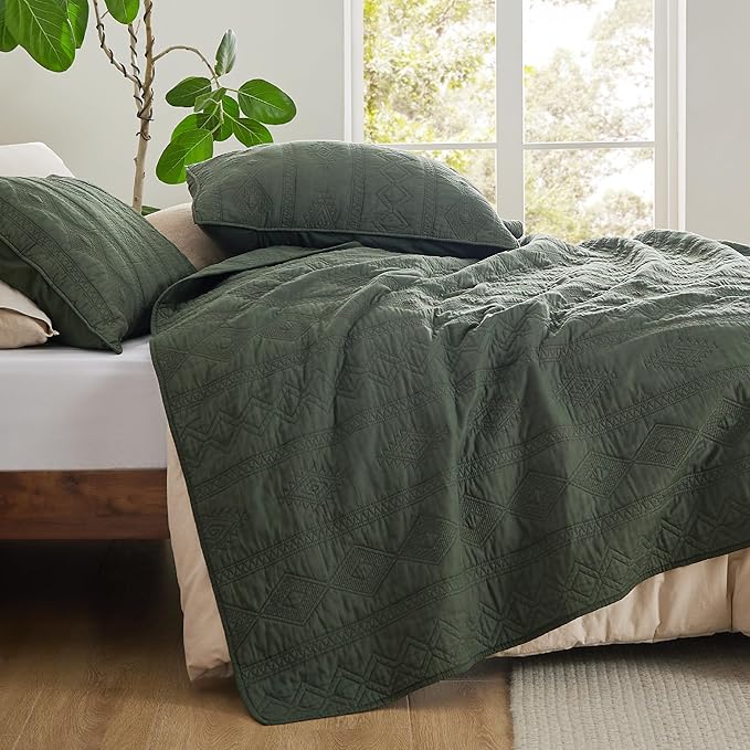 Bedsure 100% Cotton Quilt Set - Queen Size Bedspread, Lightweight Soft Bed Coverlet, 3-Piece Cozy Stitching Comforter with 2 Pillow Shams in Geometric Pattern for All Season, 90x96 inches, Olive Green