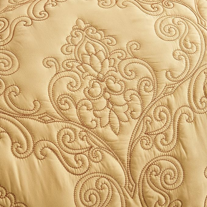 CHIXIN Oversized Bedspread Coverlet Set King Size - Lightweight Bedding Cover - Beautiful Stitching - 5 Piece Reversible Bedspread - Luxury Damask Paisley Pattern (King, Honey-Gold)
