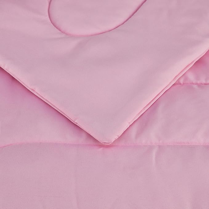 Amazon Basics 7-Piece Soft Microfiber Kid's Bed-in-a-Bag Bedding Set, Full/Queen, Pink, Solid