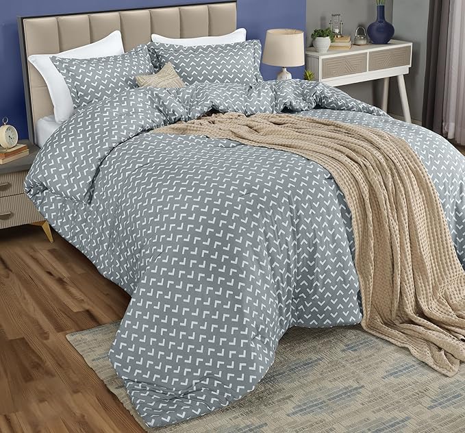 Utopia Bedding - Comforter Set with 2 Pillow Shams - 3 Pieces Bedding Comforter Sets - Down Alternative Comforter - Soft and Comfortable - Machine Washable, Arrow White, King