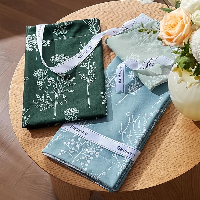 Bedsure Twin/Twin XL Comforter Set - Mineral Blue Bed Set, 2 Pieces Cute Floral Bedding, 1 Soft Reversible Botanical Flowers Comforter and 1 Pillow Sham