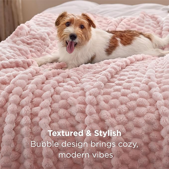 Bedsure Blanket Queen Size for Bed - 350GSM Fluffy Plush Bubble Blanket Queen Size for Home Room Decor, GentleSoft Cute Fleece Soft Cozy Gifts for Women Girls, Pink, 90x90 Inches