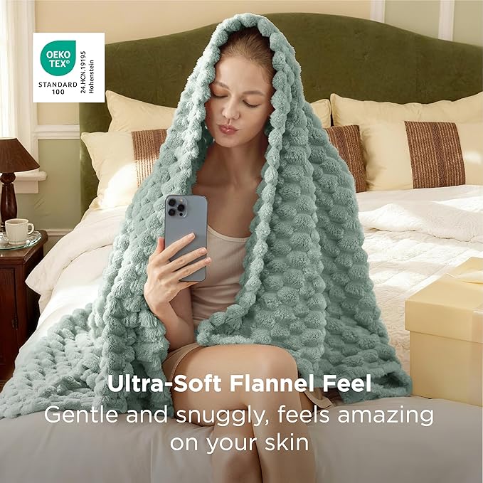 Bedsure Twin Blanket for Bed - 350GSM Fluffy Plush Bubble Blanket for College Dorm for Home Room Decor, GentleSoft Cute Fleece Soft Cozy Gifts for Women Girls, Sage Green, 60x80 Inches