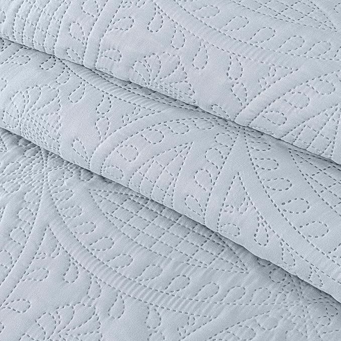 Chezmoi Collection Austin King Bedspread Set 3-Piece Pinsonic Quilted Oversized Bedspread Coverlet Set, King, Silver