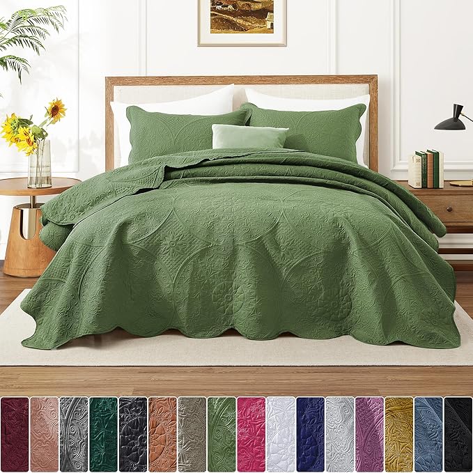 MOONLIGHT20015 10 Pack Twin Quilt Bedding Set (68" x 86") - Bulk Wholesale for Hotels, Guest Bedroom & Airbnbs - Lightweight Microfiber Reversible Floral Embossed Quilts Bedspreads (Olive Green)