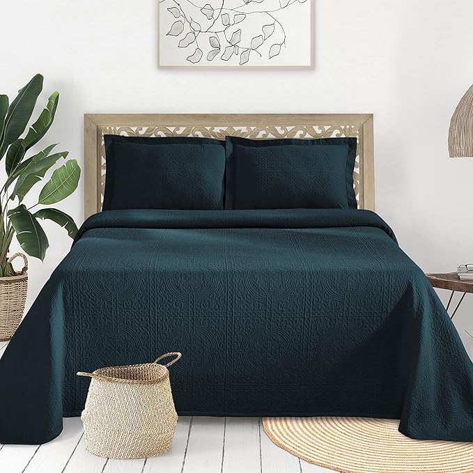 Superior Cotton Fleur De Lis Bedspread Set, Warm Blankets, All-Season Bedding, Bedroom Decor, Decorative Boho Medallion Coverlet, Includes 1 Bedspread, 2 Pillow Shams, Full, Deep Sea