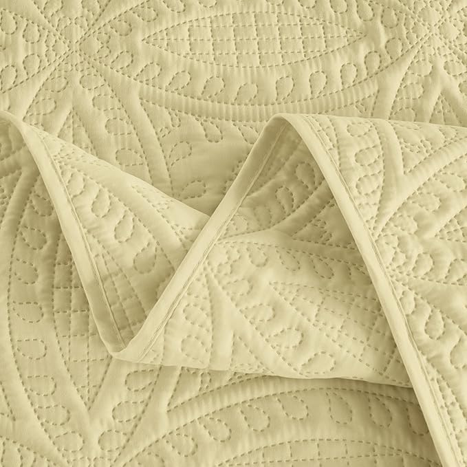 Chezmoi Collection Austin Queen Oversized Bedspread Set, 3-Piece Pinsonic Quilted Lightweight Microfiber Bedspread Coverlet, Pastel Yellow