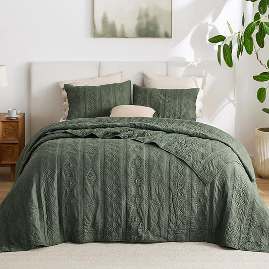Bedsure 100% Cotton Quilt Set - King Size Bedspread, Lightweight Soft Bed Coverlet, 3-Piece Cozy Stitching Comforter with 2 Pillow Shams in Geometric Pattern for All Season, 106x96 inches, Olive Green