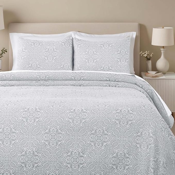 Superior 3 Piece Bedspread Set, Home Bed Decor, Decorative Bed Spread, 2 Pillow Shams, Medium Weight Blanket, Floral Matelasse Coverlet, Bedding Essentials, Enzy Collection, Full, Silver