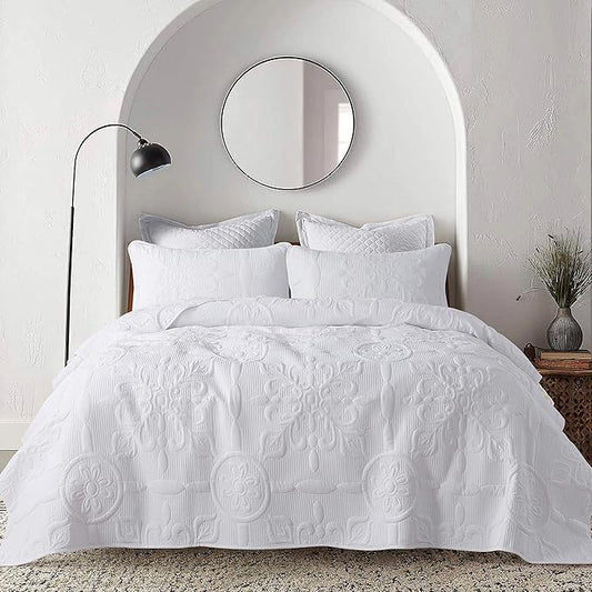 B2EVER White Damask Quilt Queen Size Bedding Sets with 2 Pillow Shams, Boho Bedspread Lightweight Soft Farmhouse Vintage Bohemian Coverlet Retro Jacquard Pattern Bed Cover for All Season, 3 Pieces