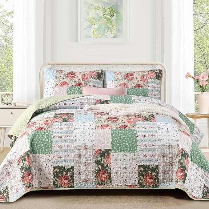 Anibedding Green Patchwork Quilt Set King Size, Bohemian Red Flower Green Plaid Bedspread Coverlet Set with Pillowcases, Soft Microfiber Summer Quilt Floral Bed Cover for All Season (110''x90'')
