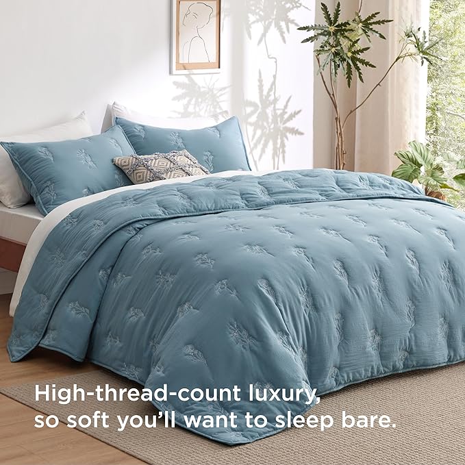 Bedsure Cloud Quilt King Size, Botanical Floral Quilt for Modern Farmhouse Bedding, Super Soft Bedspread King Size, Blue Lightweight Comforter 106x96 Inch