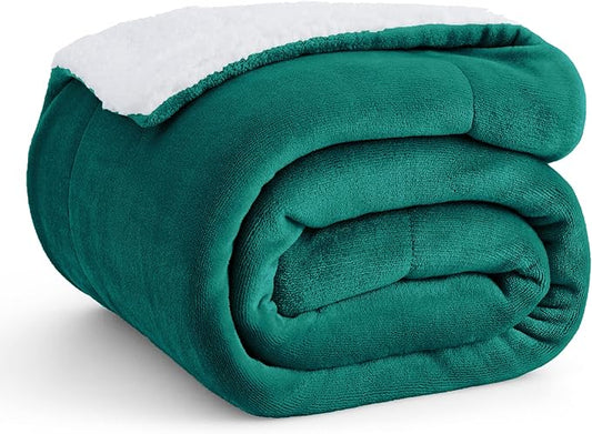 Bedsure GentleSoft Sherpa Fleece Throw Blanket for Couch, Non-Heated, Thick and Warm Throw for Women and Men, Soft Fuzzy Plush Christmas Blanket for Winter, Forest Green, 50x60 Inches
