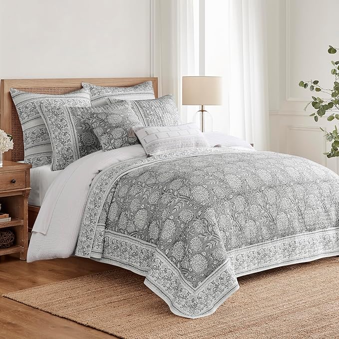 Levtex Home Adare Grey Reversible Twin/Twin XL Quilt Set (68x86in) with 1 Pillow Sham (26x20in) - Floral Bedding - Grey White - Cotton Twin Size Quilt Bedding Set - Lightweight, Soft, Pre-Washed