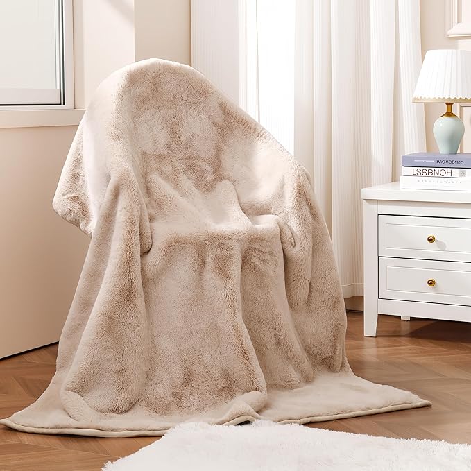 Faux Rabbit Fur Throw Blanket 880 GSM, Ultra Soft Thick Warm Bubble Plush, Reversible Throw for Couch Sofa Bed, Cozy Shaggy Blanket for Bedroom & Living Room(50''*60'',Camel)