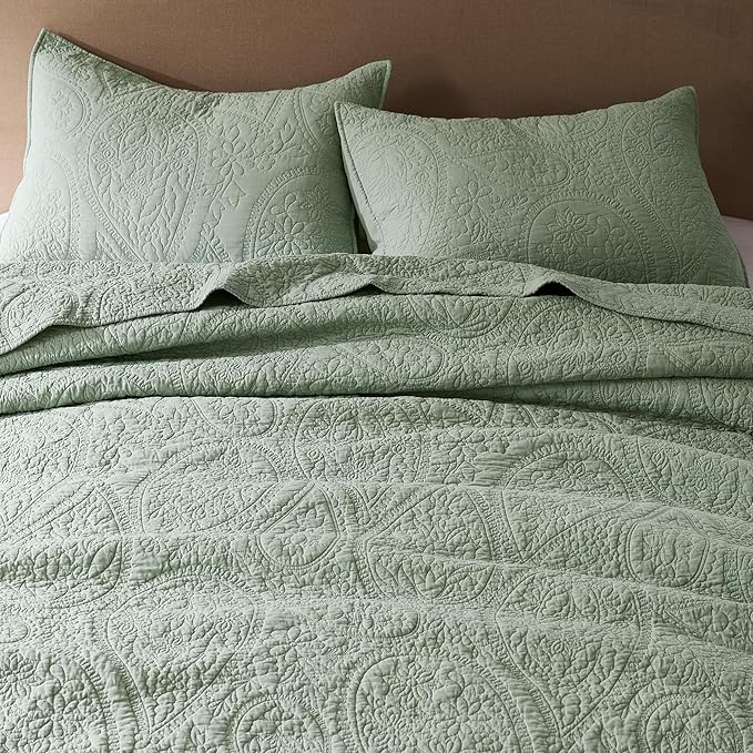 PALASSIO Sage Green Paisley 100% Cotton Quilt Queen Size Bedding Set with 2 Pillow Shams, Boho Floral Lightweight Farmhouse Country Vintage Soft Bedspread Shabby Chic Coverlet for All Season, 3 Pieces