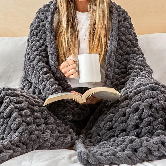 SAMIAH LUXE Chunky Knit Blanket Throw 50x70, Grey Chenille Chunky Knit Throw Blanket for Living Room Decor or Boho Decor, Thick Yarn Knitted Blankets for Couch or Bed, Cable Knitted Crochet Blankets