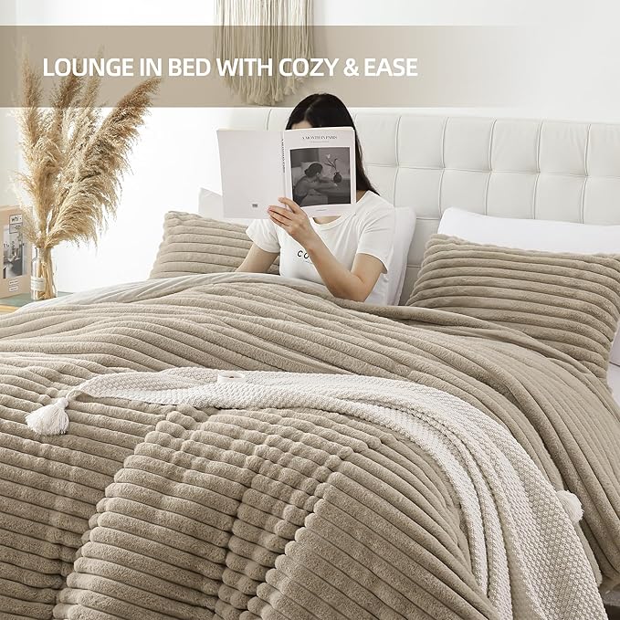 Smoofy Fluffy Queen Size Comforter Set 3 Pieces - Linen Fleece Fluffy Comforter Set, Luxury Fuzzy Queen Bedding Set, Soft Warm Queen Bed Set All Season, Heavy Faux Fur Comforter with 2 Pillow Cases