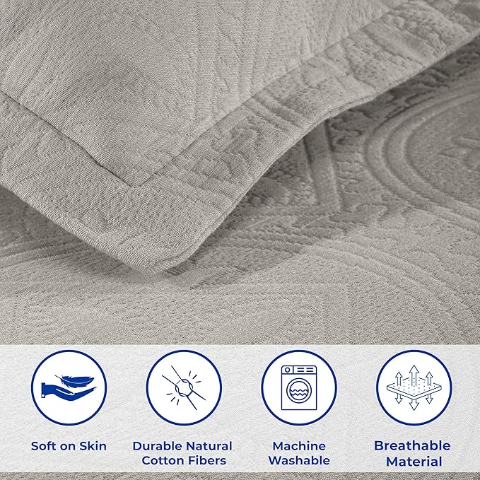 Superior 2 Piece Celtic Circles Cotton Bedspread Set, Decorative Bed Spread, Home Bed Decor, 1 Pillow Sham, Medium Weight Blanket, Matelasse Coverlet Bedding, Wedding Ring Design, Full, Platinum