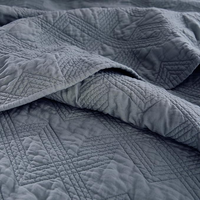 WDCOZY 100% Cotton Queen Size Quilt Set - Dusty Blue Pre-Washed Soft Lightweight Modern Bedspread, Farmhouse Country Rustic Coverlet, Textured Like Linen, Shabby Chic Gauze Bedding, 3 Pieces