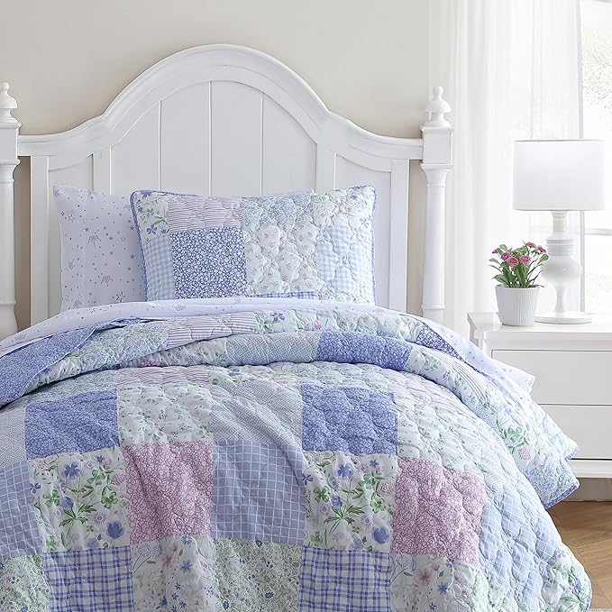 Laura Ashley Kids - Twin Quilt Set, Soft & Cozy Toddler Bedding Set with Matchin Sham, Whimsical Bedroom Decor, Ideal Girl Room Essentials (Parker Patchwork Purple, Twin)