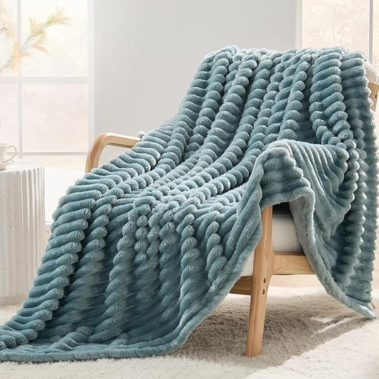 Turquoise Green Fleece Queen Size Blanket for Bed, Super Soft Cozy Blanket for Home Decor, Perfect Cozy Gifts for Women Men Gifts, Lightweight All Season Bed Blanket, 90x90 Inches