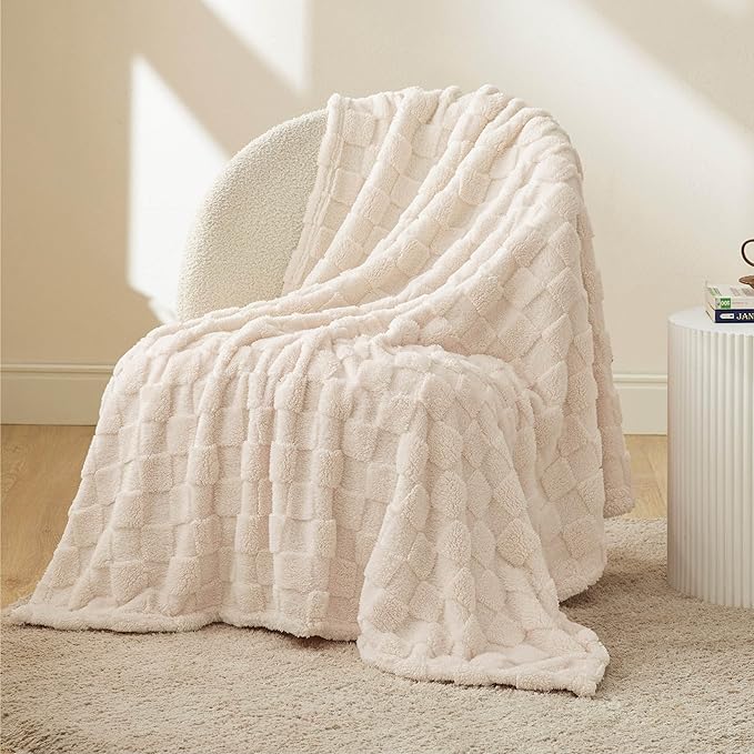 Bedsure GentleSoft Twin Blanket for Bed Cream - Super Soft Cozy Blankets for Women Men Girls, Cute Fuzzy Fleece Throws for Bedroom Couch, 60x80 Inches