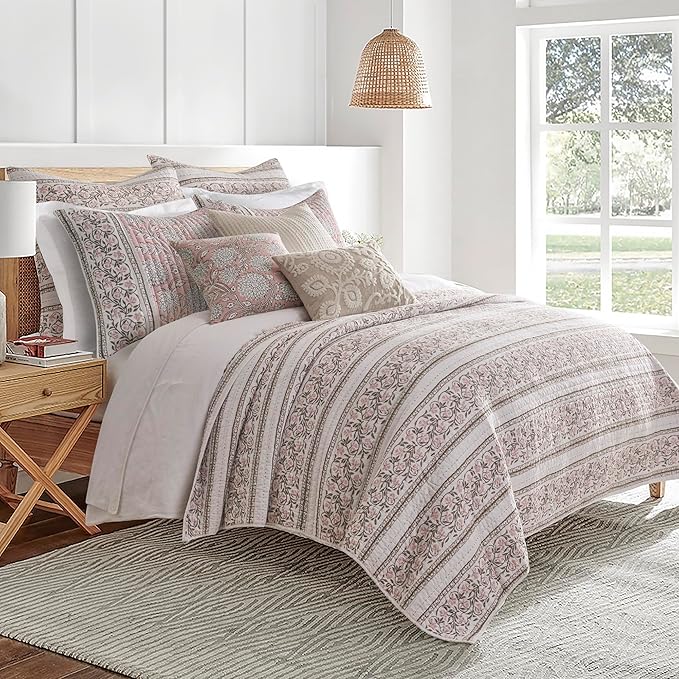 Levtex Home Adare Blush Reversible Full/Queen Quilt Set (88x92in) with 2 Pillow Shams (26x20in) - Floral Bedding - Blush White - Cotton Full/Queen Size Quilt Bedding Set - Lightweight, Soft