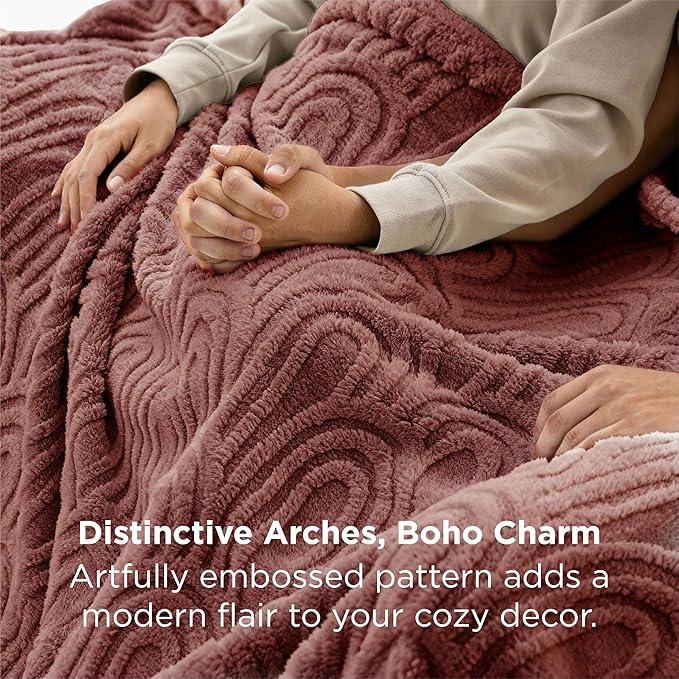 Bedsure GentleSoft Fleece Blanket Queen Size for Bed - Super Soft & Cozy, Fluffy Blankets for Women & Girls, Ideal for Sofa & Couch, Dusty Rose, 90x90 Inches