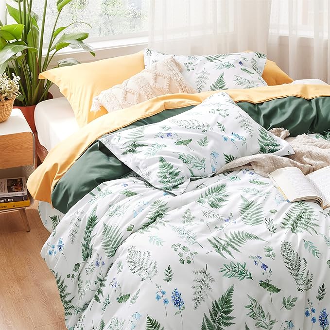 Bedsure Duvet Cover King Size - Reversible Plants Duvet Cover Set with Zipper Closure, 3 Pieces Green Bedding Set with 8 Corner Ties and 2 Pillow Shams 20"x36"