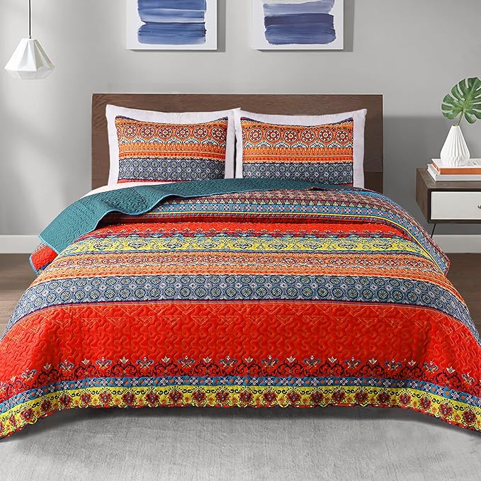 Exclusivo Mezcla Reversible Boho Quilts King Size, Blue Bedspreads Lightweight Coverlet All Season Bohemian Quilt Bedding Set with Printed Floral Pattern (1 Quilt, 2 Pillow Shams)