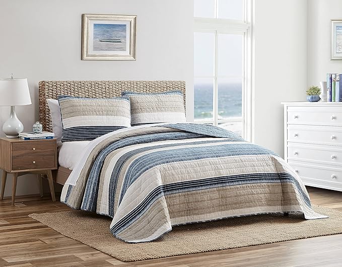 Nautica - King Quilt Set, Cotton Reversible Bedding with Matching Shams, Home Decor for All Seasons (Ridgeport Denim, King)