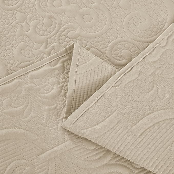 CHIXIN Quilt King Size - Damask Paisley Bedspread Coverlet Set - Classic & Gorgeous Style Bedding Cover, Ultrasonic Quilting, Reversible, Lightweight, 4 Piece, Taupe