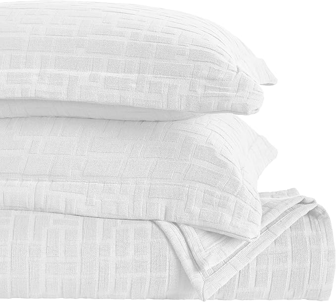Superior 3 Piece Cotton Bedspread and Sham Set, Home Bed Decor, Decorative Bed Spread, 2 Pillow Shams, Medium Weight, Geometric Matelasse Coverlet, Bedding Essentials, Madrid Collection, Full, White