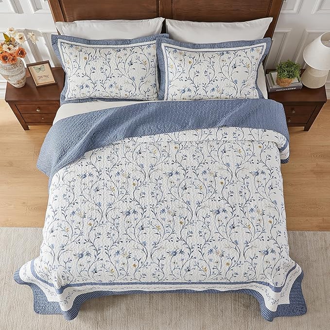 Oversized Queen Bedspread 102"x120" - 100% Cotton Lightweight All-Season Quilted Coverlet with Vine Floral Design - Elegant Farmhouse & Modern Bedding - Oversized Queen Quilt in Blue/White