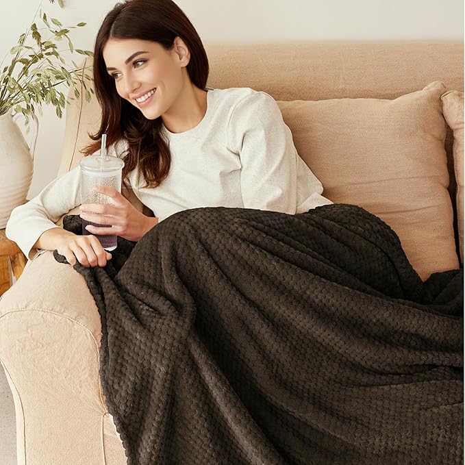 Exclusivo Mezcla Fleece Throw Blanket Extra Large, Super Soft and Warm Blankets for Couch, Sofa and Bed Waffle Textured, Cozy, Fuzzy and Lightweight (Coffee, 50x70 Inches)