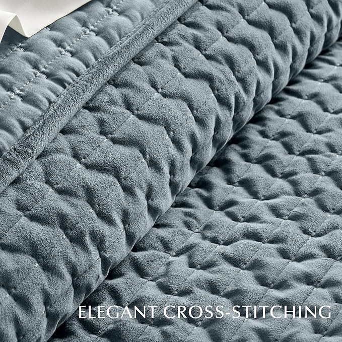 EverGrace Luxury Velvet Quilt Bedding Set Full Queen Size 3 Pieces with Pillow Shams, Soft Cross-Stitch Velvet Comforter Set, Lightweight Coverlet Bedspread for All Seasons, Stormy Blue