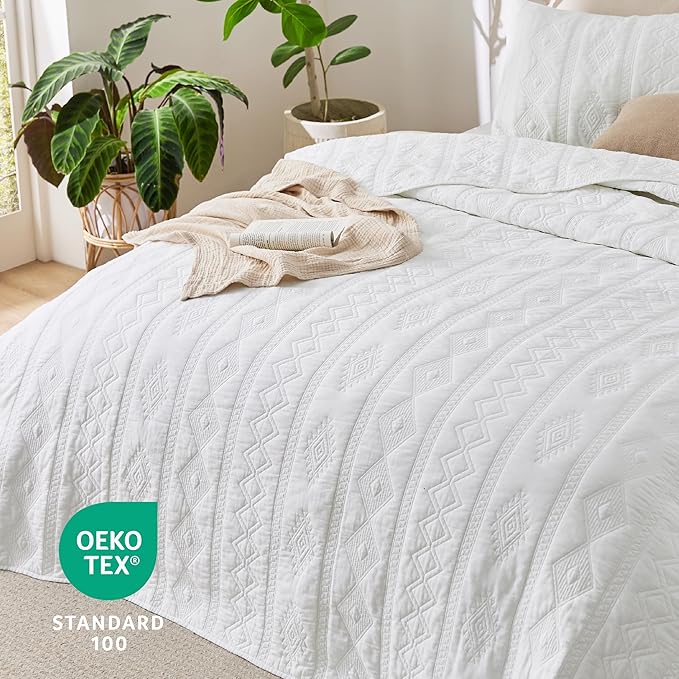 Bedsure 100% Cotton Quilt Set - King Size Bedspread, Lightweight Soft Bed Coverlet, 3-Piece Cozy Stitching Quilt Set with 2 Pillow Shams in Geometric Pattern for All Season, 106x96 inches, White