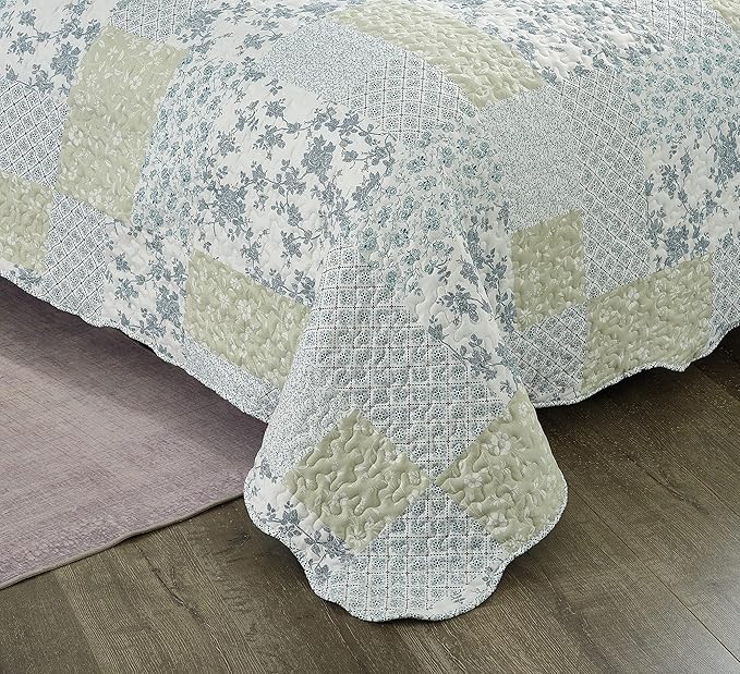 Brilliant Sunshine Multi Blue and Beige Floral Patchwork, 3-Piece Quilt Set with 2 Shams, Reversible Bedspread, Soft Lightweight Coverlet, All-Season, Full/Queen, Blue White