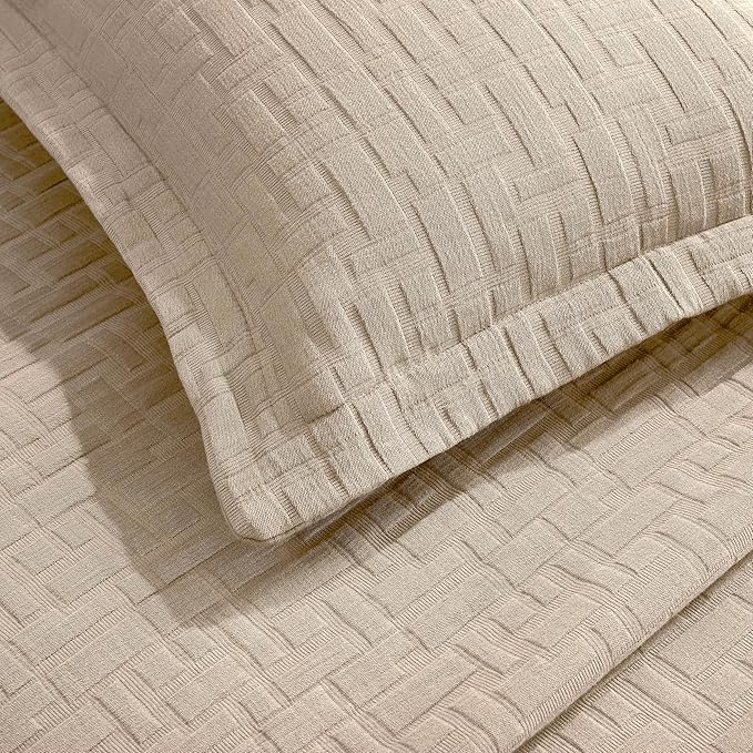 Superior 3 Piece Cotton Bedspread and Sham Set, Home Bed Decor, Decorative Bed Spread, 2 Pillow Shams, Medium Weight, Geometric Matelasse Coverlet, Bedding Essentials, Madrid Collection, Queen, Beige