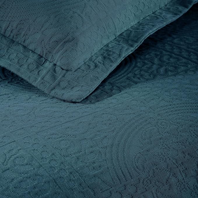 Superior Cotton Fleur De Lis Bedspread Set, Warm Blankets, All-Season Bedding, Bedroom Decor, Decorative Boho Medallion Coverlet, Includes 1 Bedspread, 2 Pillow Shams, Queen, Deep Sea