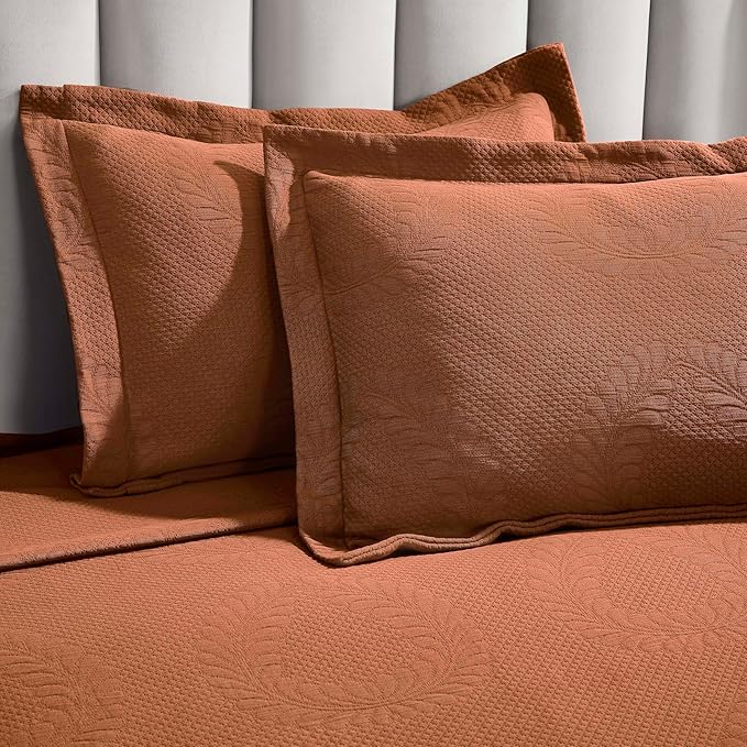 Superior 3 Piece Cotton Bedspread Set, Home Bed Decor, Decorative Bed Spread, 2 Pillow Shams, Medium Weight Blanket, Matelasse Coverlet, Bedding Essentials, Peploi Collection, Queen, Burnt Orange