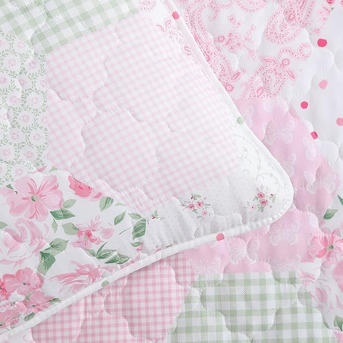 Laura Ashley Kids - Twin Quilt Set, Reversible Kids Bedding with Matching Sham(s), Ideal for Toddler Bedding Set, Ideal Girl Room Essentials, Coquette Room Decor (Ellyn Pink, Twin)