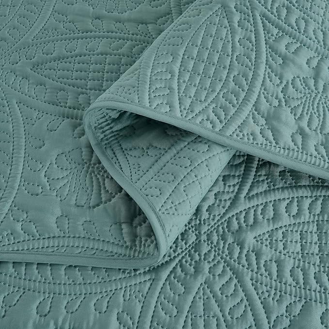 Chezmoi Collection Austin 3-Piece Oversized Bedspread Coverlet Set (Queen, Spa Blue)