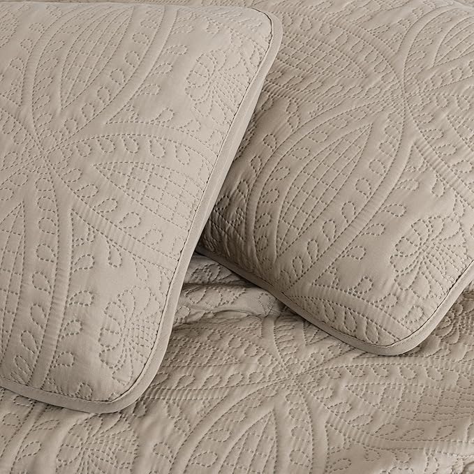 Chezmoi Collection Austin 3-Piece Oversized Bedspread Coverlet Set (Queen, Khaki)