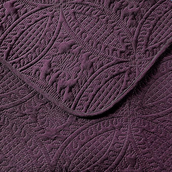 Quilt Set Full/Queen Size Purple - Oversized Bedspread - Soft Microfiber Lightweight Coverlet for All Season - 3 Piece Includes 1 Quilt and 2 Shams, Geometric Pattern