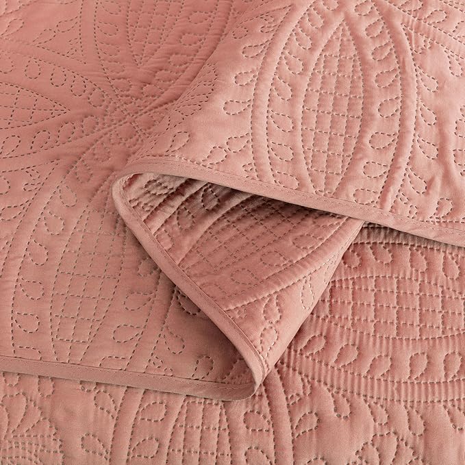 Chezmoi Collection Austin 3-Piece Oversized Bedspread Coverlet Set (Queen, Salmon)