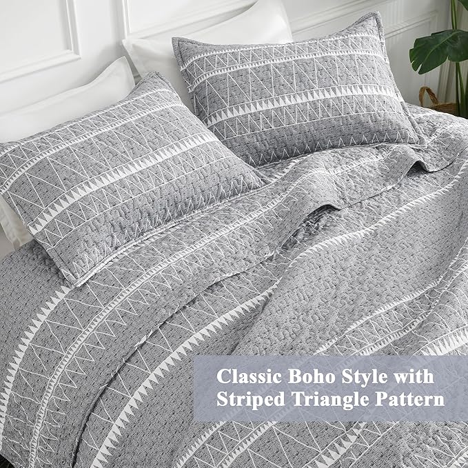 Andency Oversized Super King Plus Quilt Set Grey, 3 Pieces Boho Lightweight Soft Striped Bedspread for All Season (128"x120"), Gray Printed Bohemian Microfiber Reversible Coverlet Comforter Sets
