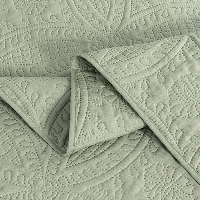 Chezmoi Collection Austin 3-Piece Oversized Bedspread Coverlet Set (Queen, Sage)