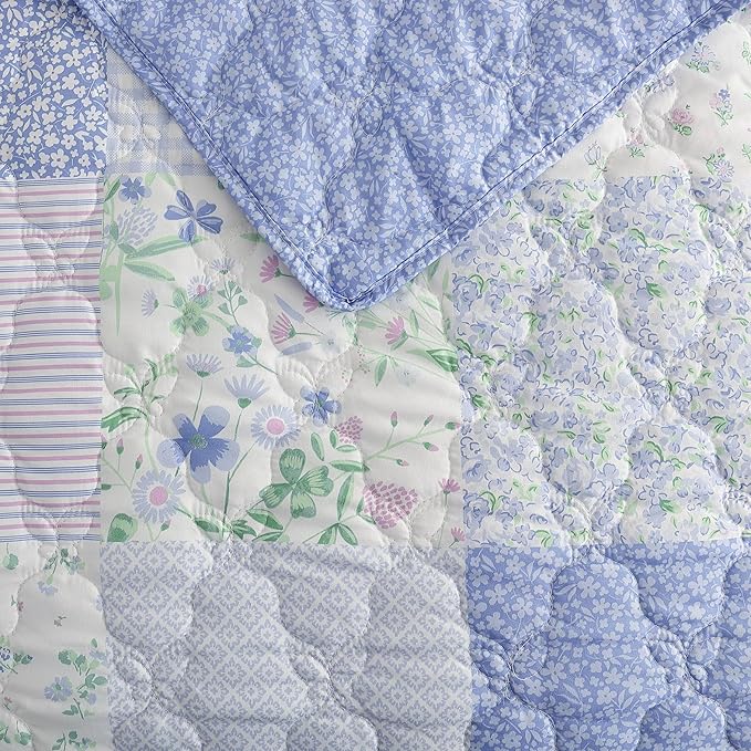 Laura Ashley Kids - Twin Quilt Set, Soft & Cozy Toddler Bedding Set with Matchin Sham, Whimsical Bedroom Decor, Ideal Girl Room Essentials (Parker Patchwork Purple, Twin)